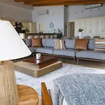 Sheelin Lakehouse