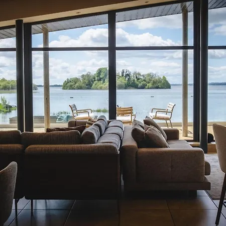 Sheelin Lakehouse Dom wakacyjny