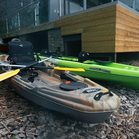 Sheelin Lakehouse Semesterbostad